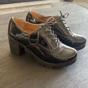 Cute comfortable black booties